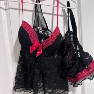 Black/red lace lingerie XL
